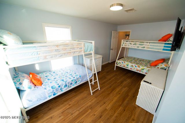 28 Central Avenue, Point Pleasant Beach, NJ 08742