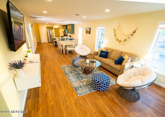 28 Central Avenue, Point Pleasant Beach, NJ 08742