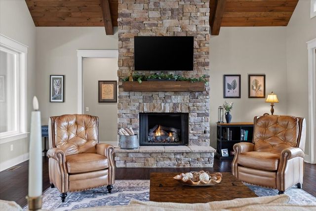 4965 Crockett Pointe Road, Jasper, TN 37347