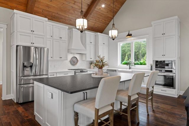 4965 Crockett Pointe Road, Jasper, TN 37347