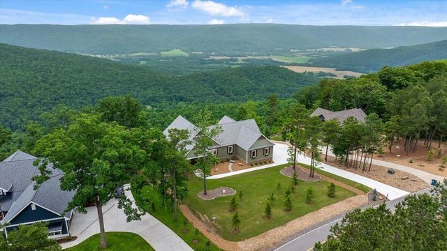 4965 Crockett Pointe Road, Jasper, TN 37347