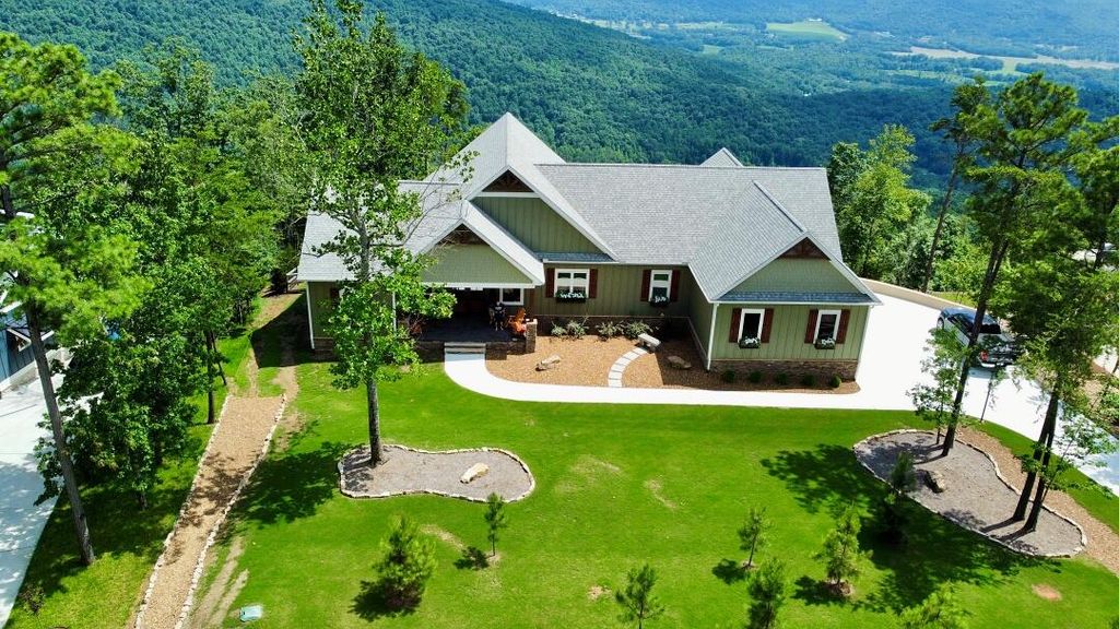 4965 Crockett Pointe Road, Jasper, TN 37347