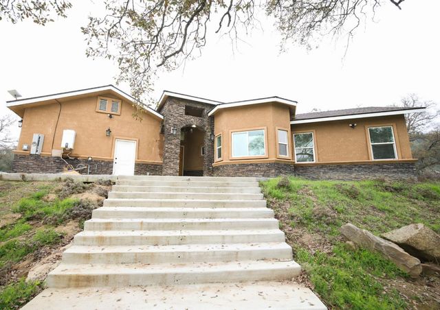 43243 Long Hollow Drive, Coarsegold, CA 93614