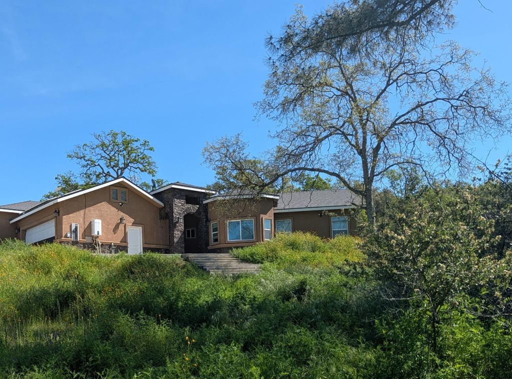 43243 Long Hollow Drive, Coarsegold, CA 93614