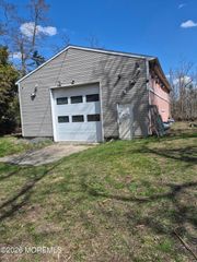 21 Cedar Swamp Road, Jackson, NJ 08527