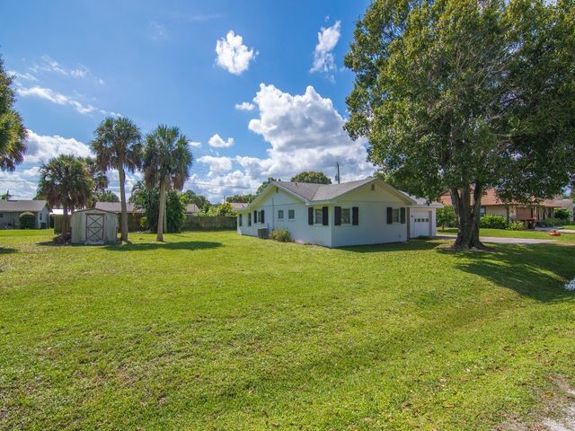 1845 6th Street, Vero Beach, FL 32962