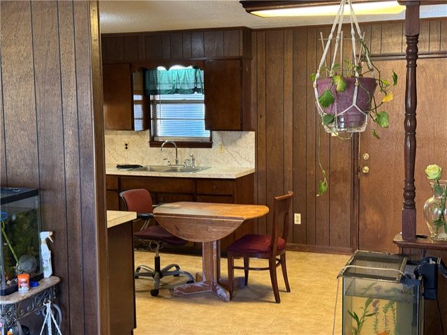 403 6th Street, Ola, AR 72853