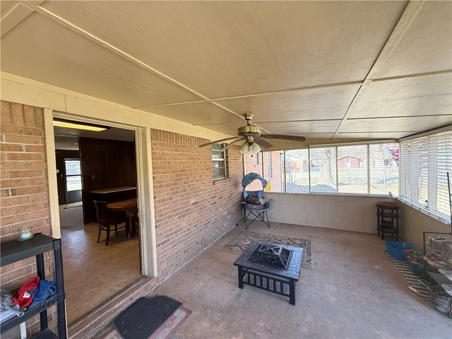 403 6th Street, Ola, AR 72853