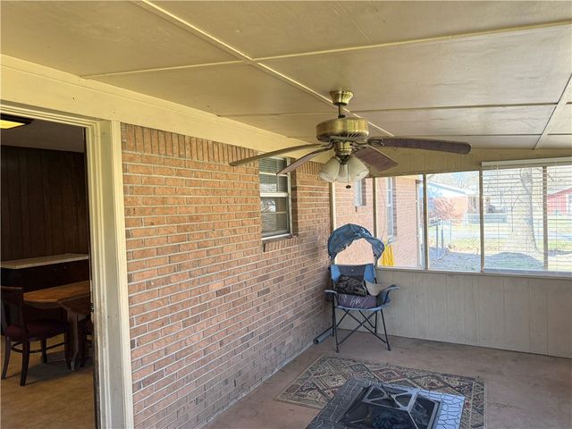 403 6th Street, Ola, AR 72853