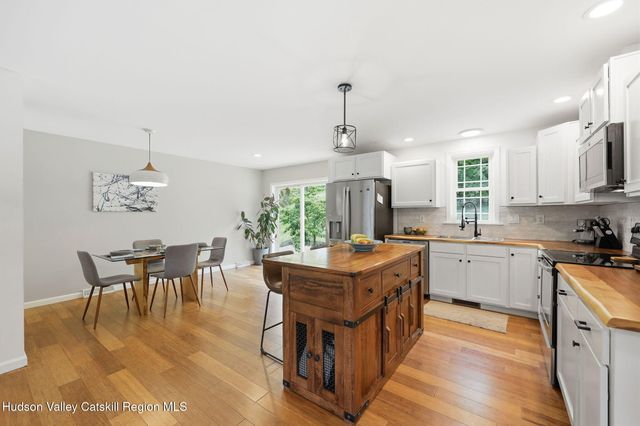 385 First Avenue, Kingston, NY 12401