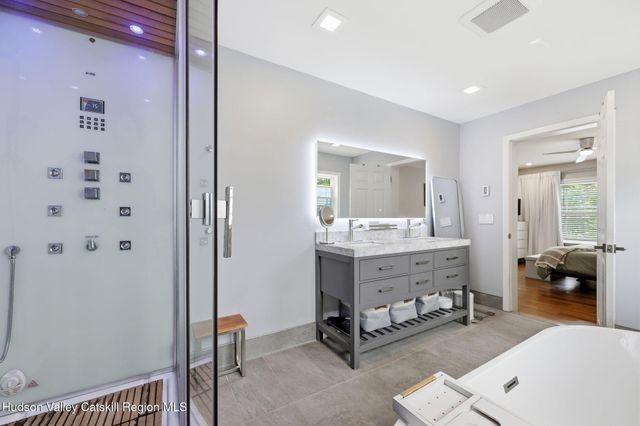 385 First Avenue, Kingston, NY 12401