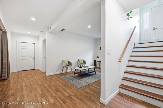 385 First Avenue, Kingston, NY 12401