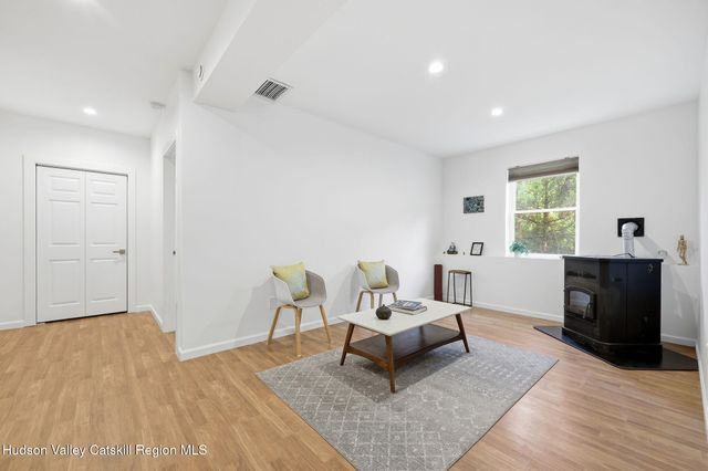 385 First Avenue, Kingston, NY 12401