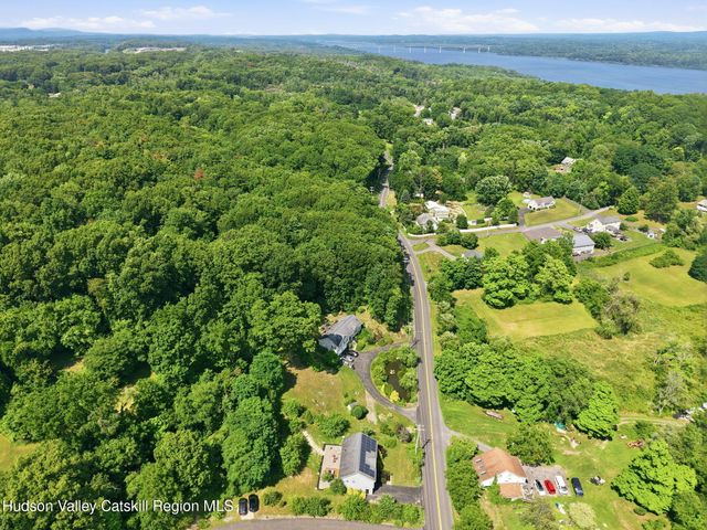 385 First Avenue, Kingston, NY 12401