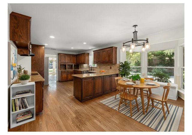 4400 Summercrest Court, Fort Worth, TX 76109