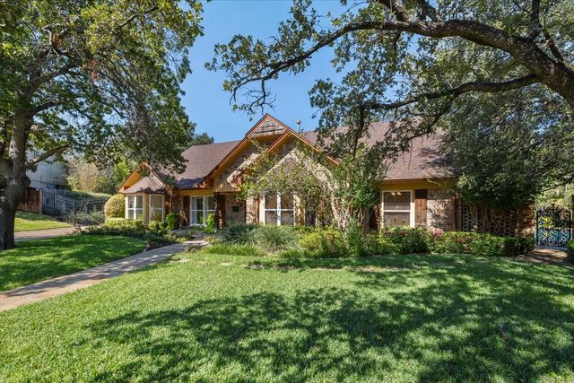 4400 Summercrest Court, Fort Worth, TX 76109