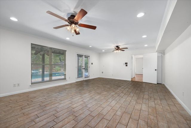 4400 Summercrest Court, Fort Worth, TX 76109