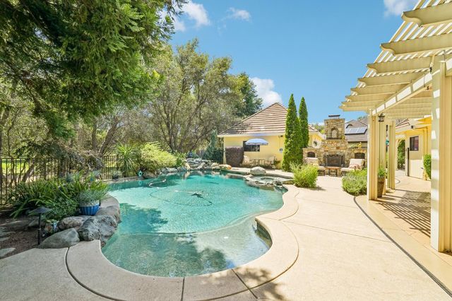 6865 Boardwalk, Granite Bay, CA 95746
