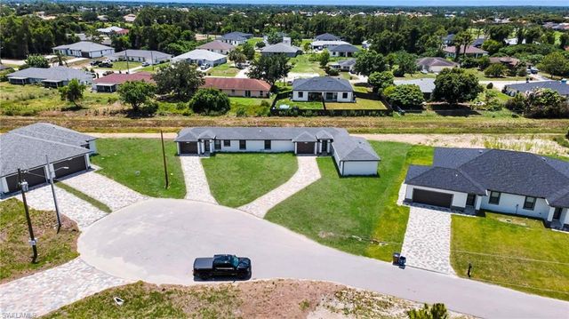 4987 Fairway Ct, Lehigh Acres, FL 33971