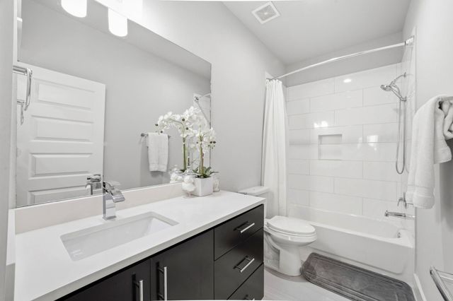 3303 Baron Street, Houston, TX 77020