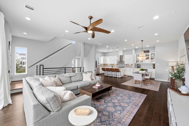 3303 Baron Street, Houston, TX 77020