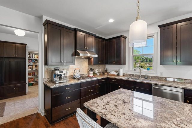 N47W7810 Parkland ROAD, Cedarburg, WI 53012