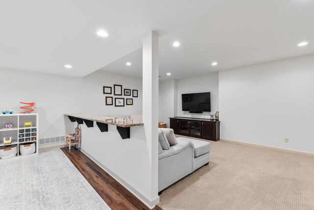 N47W7810 Parkland ROAD, Cedarburg, WI 53012
