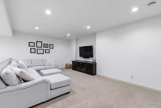 N47W7810 Parkland ROAD, Cedarburg, WI 53012