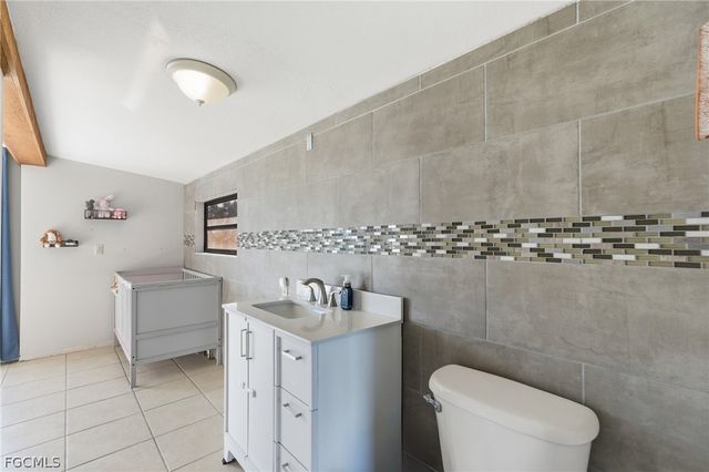 373 Hile LN, Punta Gorda, FL 33982