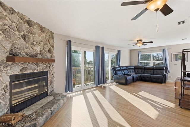 373 Hile LN, Punta Gorda, FL 33982