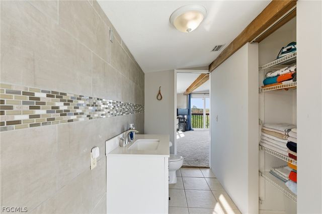 373 Hile LN, Punta Gorda, FL 33982