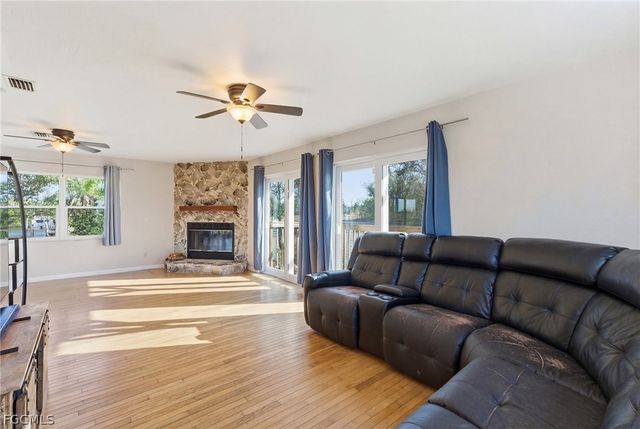 373 Hile LN, Punta Gorda, FL 33982