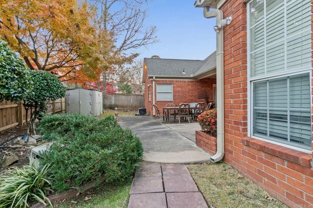 2 Rosaires Way, Little Rock, AR 72223