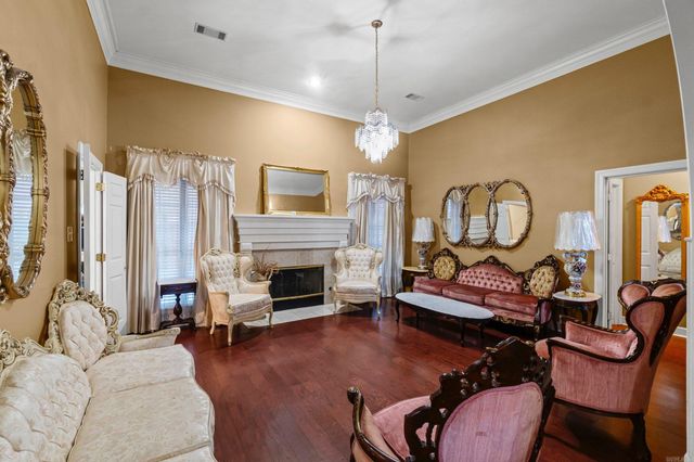 2 Rosaires Way, Little Rock, AR 72223