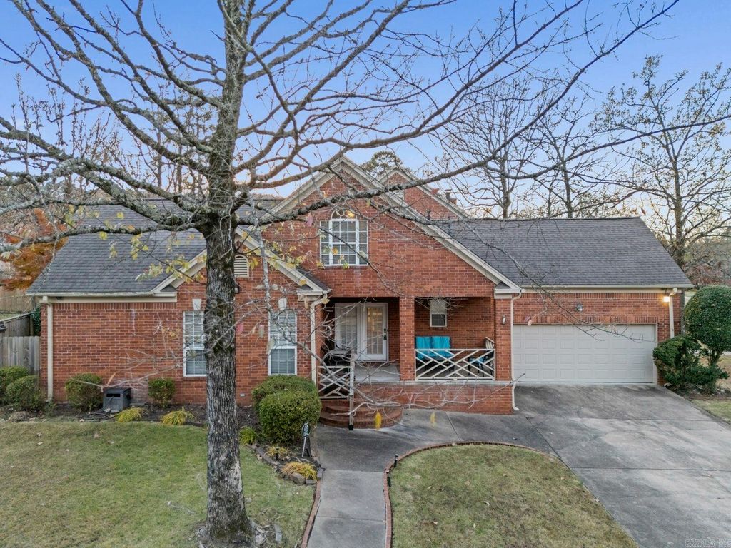 2 Rosaires Way, Little Rock, AR 72223