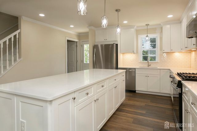 15 Bradley Drive, Edison, NJ 08817