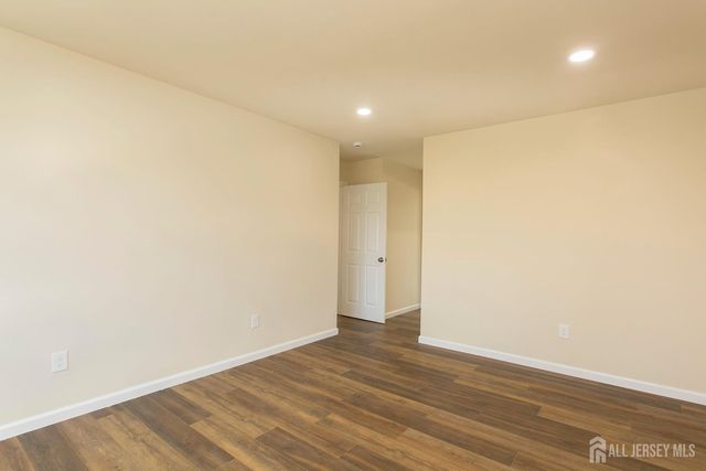 15 Bradley Drive, Edison, NJ 08817