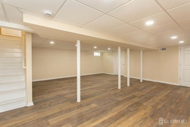 15 Bradley Drive, Edison, NJ 08817