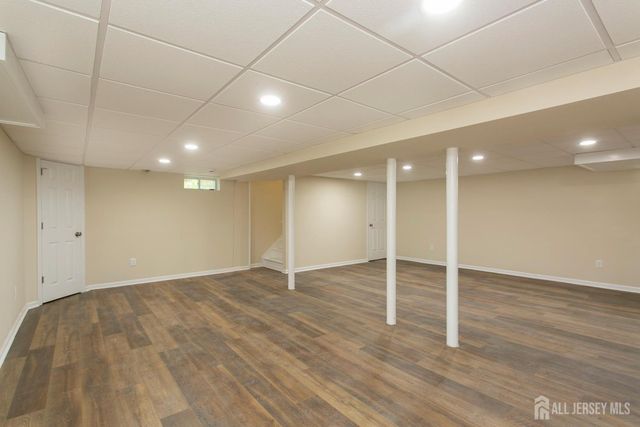 15 Bradley Drive, Edison, NJ 08817