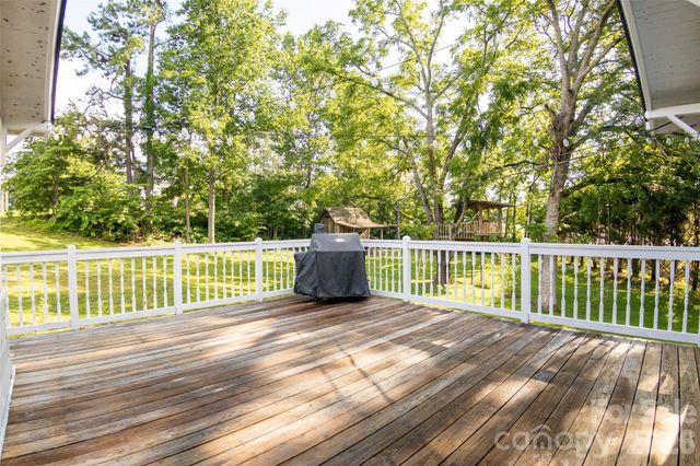102 Cuthberson Street, Morganton, NC 28655