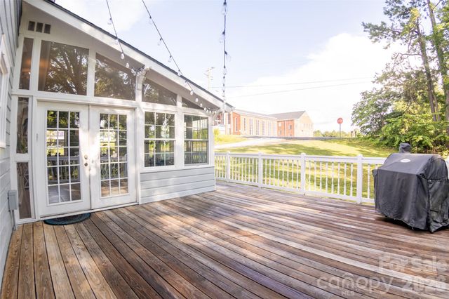 102 Cuthberson Street, Morganton, NC 28655