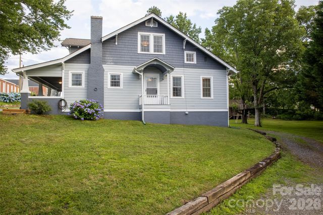 102 Cuthberson Street, Morganton, NC 28655