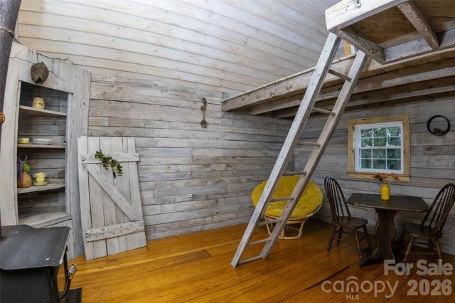 102 Cuthberson Street, Morganton, NC 28655