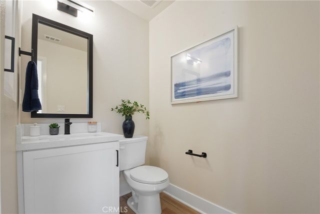 18092 Prairie Avenue 104, Torrance, CA 90504