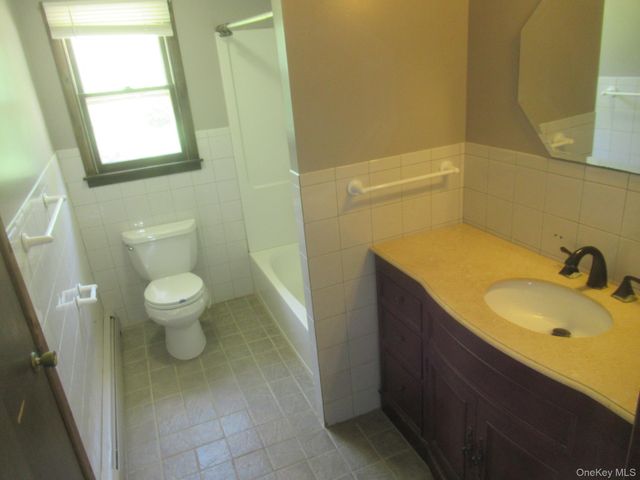 17 Jack And Jill Road, Poughquag, NY 12570