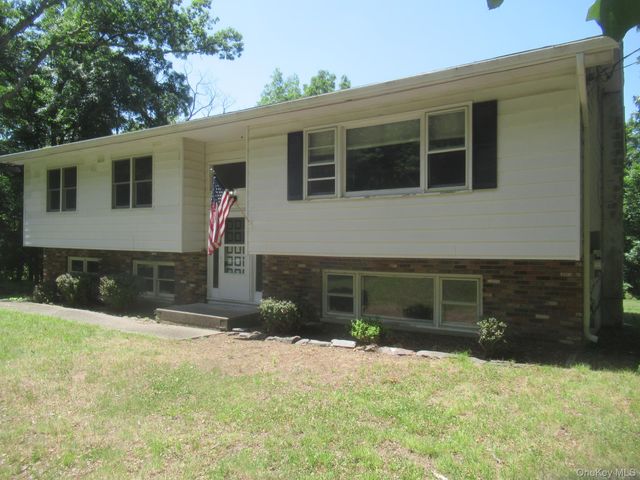 17 Jack And Jill Road, Poughquag, NY 12570