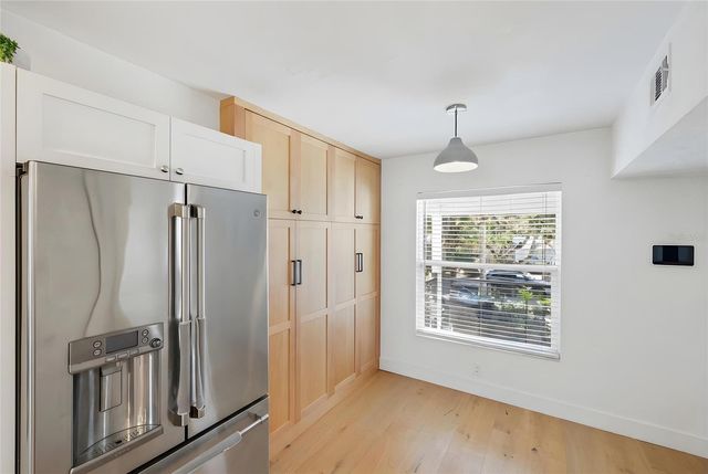 5119 OXFORD DRIVE, Sarasota, FL 34242