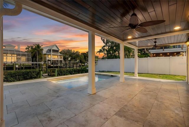 5119 OXFORD DRIVE, Sarasota, FL 34242