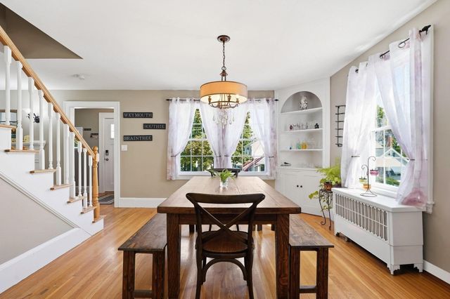 30 Hilldale Rd, Weymouth, MA 02190