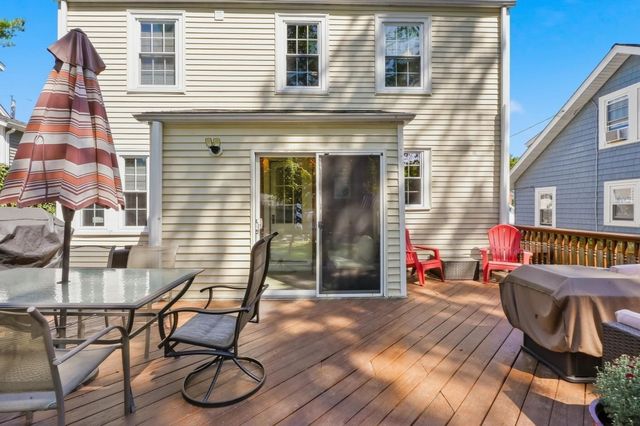 30 Hilldale Rd, Weymouth, MA 02190